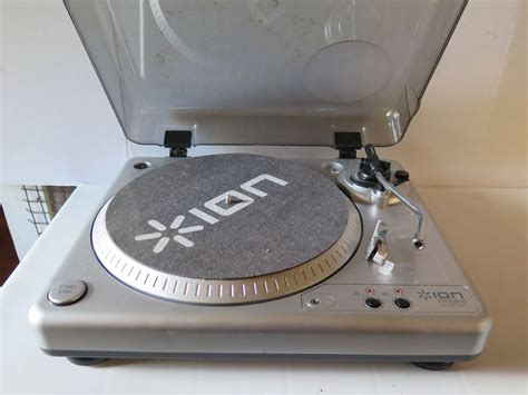 Ion Audio Ttusb10 Vinyl Recording Usb Turntable