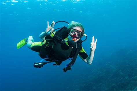 Dealing With Ear Pain When Scuba Diving (Reverse Block)