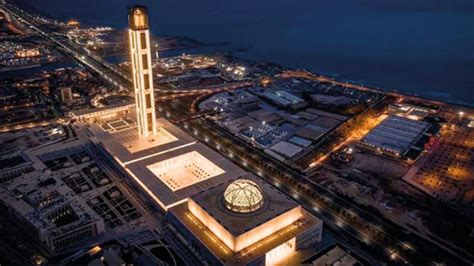 بالغرافيك جامع الجزائر ثالث أكبر مسجد في العالم