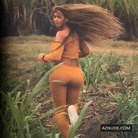 Beyonce Debuts Intimate Pictures In On The Run Ii Tour Book Aznude
