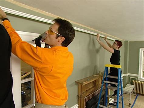 See the full tutorial and supply list here. How to Install a Picture Rail | how-tos | DIY