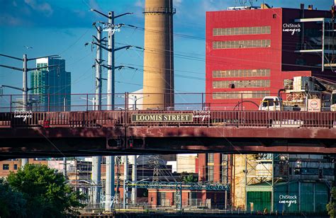 Fisk Generating Station Seen From Bridgeport Over The Chicago River Chistockimages Com