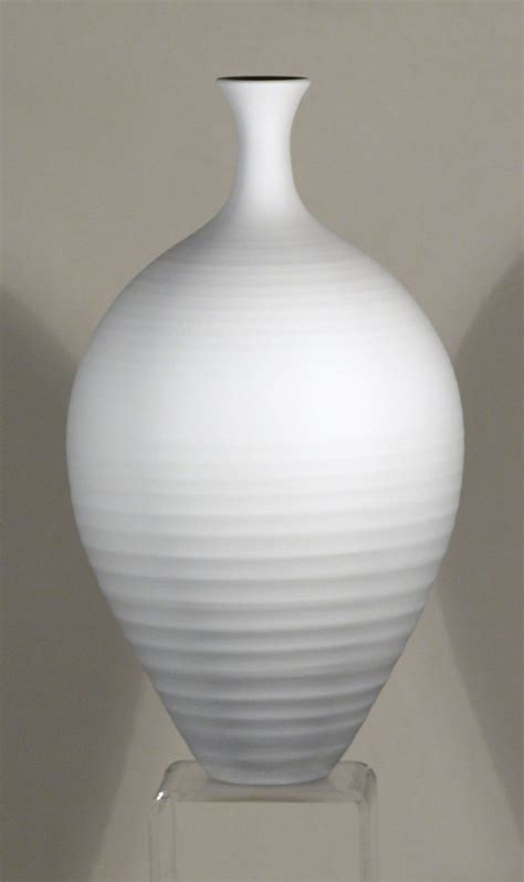 Russell Akerman Studio Pottery Porcelain Vase Height 19cm Porcelain
