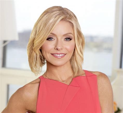 Kelly Ripa To Be Honored At Glaadawards In Nyc Anderson