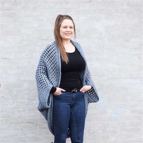 Granny Chunky Cardigan Photos And Pictures