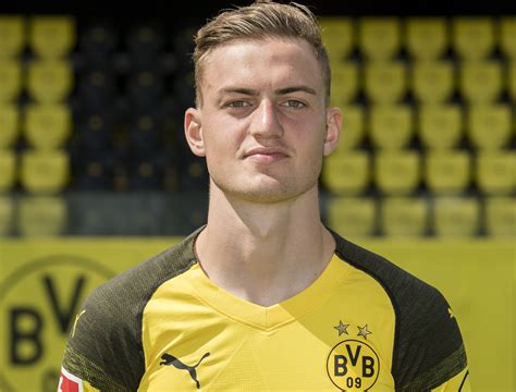 Larsen ice shelf, in antarctica. 5 facts you may not know about Jacob Bruun Larsen