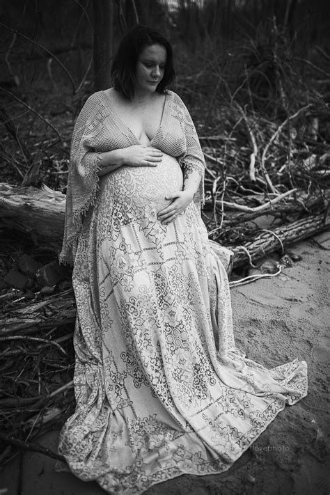Outdoor Pregnancy Portraits With Boho Gown Pasadena Md Photographer