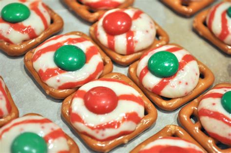 Beat butter, granulated sugar, egg and vanilla in large bowl until well blended. holiday pretzel kisses {last mintute christmas treats ...