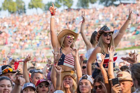 Photos Country Music Fans Go Wild At Day 2 Of Watershed Festival At