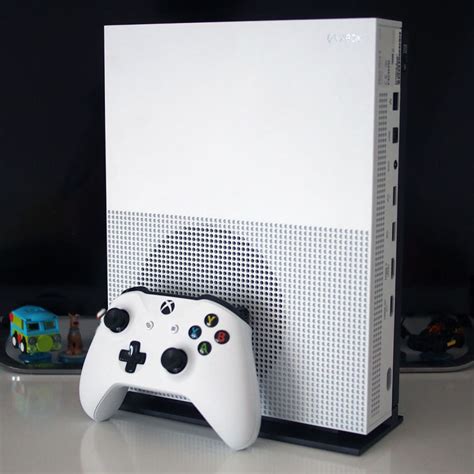 Xbox One S Review Microsofts 4k Gaming Upgrade Is Thinner Sleeker