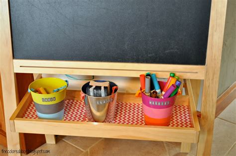 The employees are sweet and i love how they have holiday decor all year round. the colored door: Kids Chalkboard Easel
