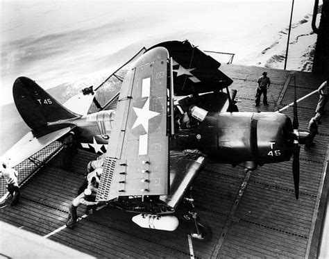 History Of The Curtiss Sb2c Helldiver Hubpages