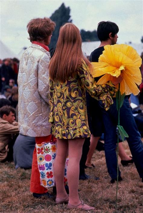 Sixties Flower Power 60s And 70s Fashion Trendy Fashion Vintage