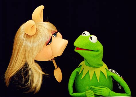 Behind The Thrills Kermit And Miss Piggy Call It Quits After 40 Years