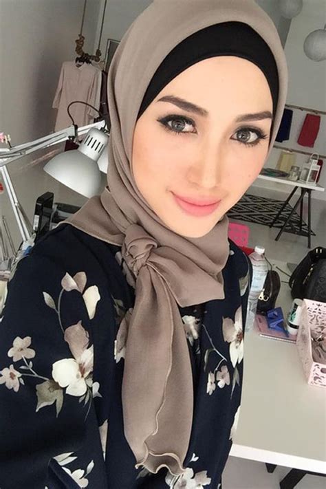 30 Modern And Stylish Hijab Wrap Ideas For Women With Oval Faces