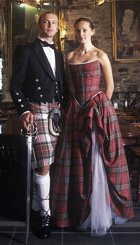 Escocia Vestimenta Traje Escocés La Historia De La Falda Escocesa