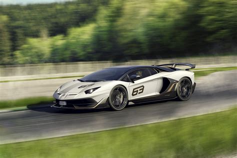 Lamborghini Aventador Svj Boasts Clever Aerodynamics 770 Hp V12