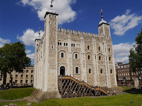 5 Reasons To Visit The Tower Of London Wander Mum