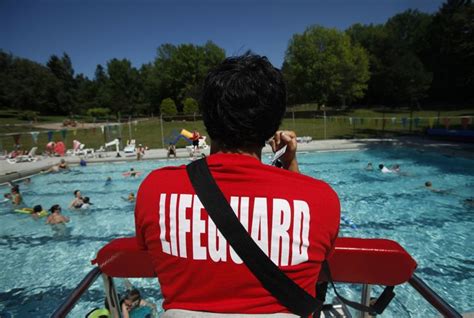 8 Things You Definitely Know If Youve Been A Lifeguard Lifeguard