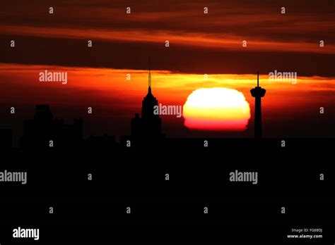 San Antonio Skyline At Sunset Illustration Stock Photo Alamy