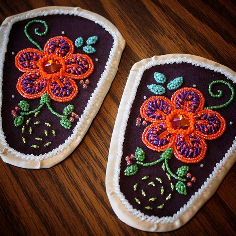 Iroquois Raised Beaded Moccasin Vamps From Akwesasne By Vanna White
