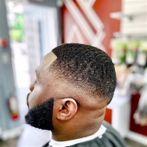 35 Stylish Fade Haircuts For Black Men 2021 Page 31 Of