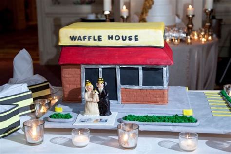 Waffle House Grooms Cake Haha Love Waffle House Wedding Weekend