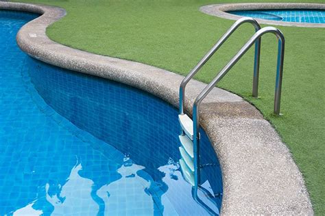Artificial Grass Around Pool Deck Turf Guide Designing Idea