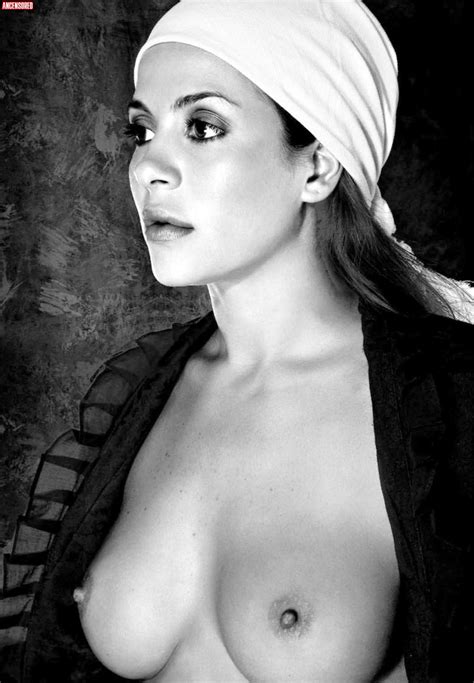 Naked Julia Orayen in Playboy Magazine México