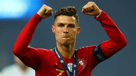 cristiano ronaldo news juventus superstar crowned portuguese player of the year for a record