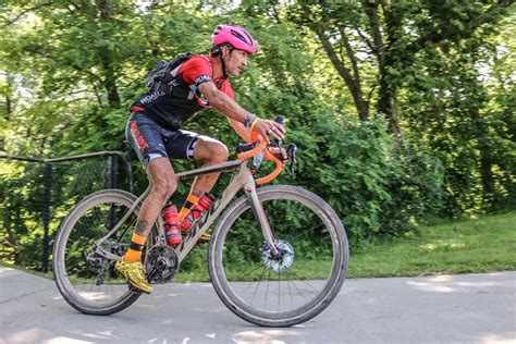 First Look And First Ride Pivot Vault Road Bike Action Flipboard