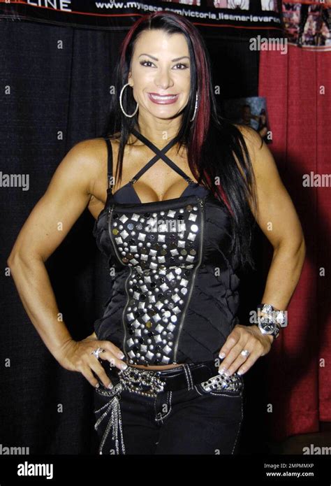 Bodybuilder Lisa Marie Varon Attends Wizard World Chicago Comic Con Held At The Donald E