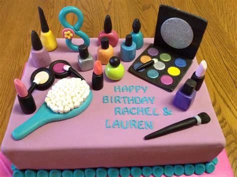 Czekoladowo malinowy drip cake ze słodyczami. Make-up cake. https://m.facebook.com/mandysbonappetreats# | Make up cake, Girly birthday cakes ...