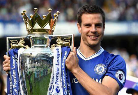 Cesar Azpilicueta Chelsea Defender Signs New Four Year Contract With