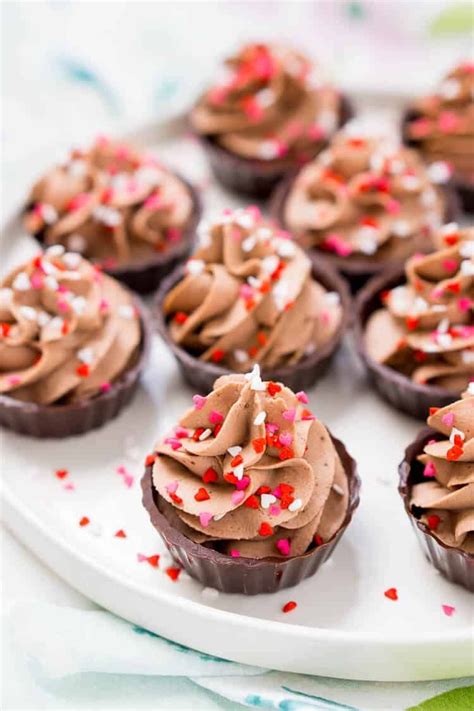 These 4 Ingredient Chocolate Mousse Cups Are About As Easy As It Gets Theyre Ready In 10 Minut