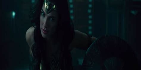 This Awesome New Wonder Woman Trailer Shows Off The Superheros Origin