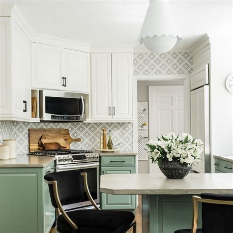 18 Ways To Decorate With Mint Green In The Kitchen
