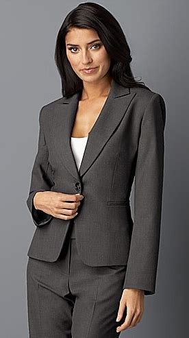 Choosing proper interview attire for women is essential because an interviewer would make the first judgment as per what you are wearing and how you look. Interview Attire Special Tips - Learn what to wear ...