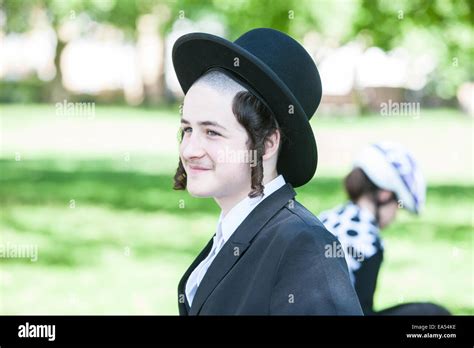Hasidic Jewish Boys In Stamford Hillthe Largest Hasidic Community In