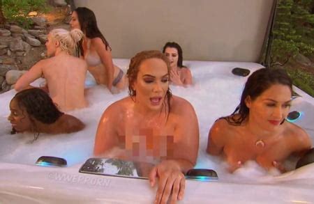 WWE Divas Hot Tub