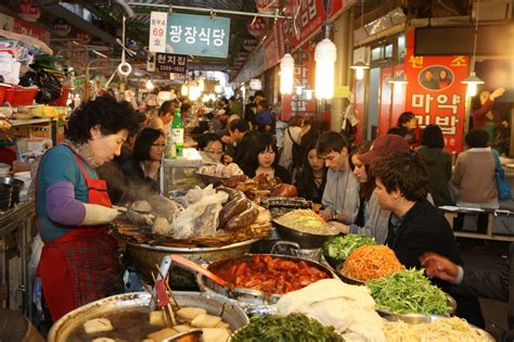 Dongdaemun Market Night Market Seoul 3 Living Nomads Travel