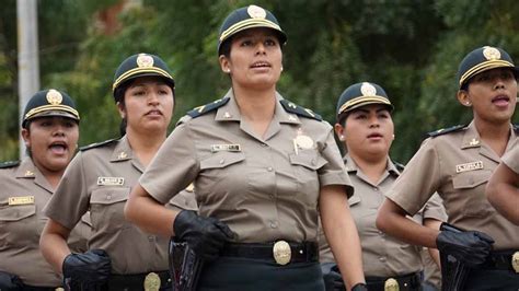 Pnp Destaca Rol De 22 Mil Agentes Femeninas En El Día De La Mujer Policía