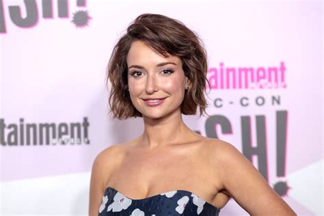 Milana Vayntrub 22 Hottest Photos Of Atandt Girl Lily Girl Celebrities Hottest Photos