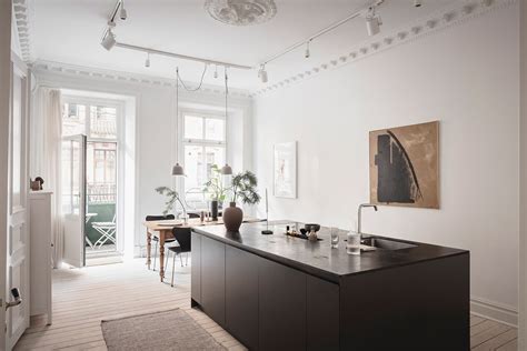 Beautiful Home In A Black And Beige Palette Coco Lapine