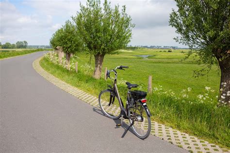 Fietsroute In Zeeuws Vlaanderen Langs Vestingplaatsen En De Kust Km