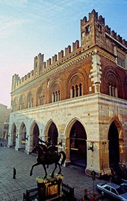 1,695 likes · 13 talking about this · 5 were here. Il Palazzo Gotico in Piazza Cavalli, Piacenza, Emilia ...
