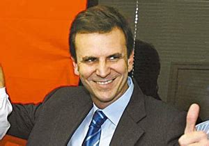 eˈdwaʁdu dɐ ˈkɔstɐ pɐjs , born 14 november 1969) is a brazilian politician who was the mayor of the city of rio de janeiro from 2009 to 2012 and. Eduardo Paes - Desafios - Rio de Janeiro: Eleição para ...
