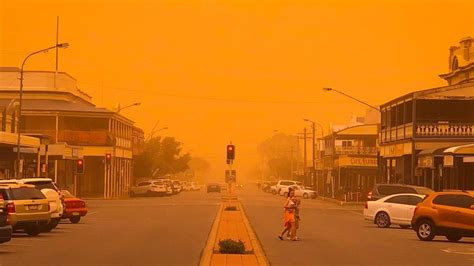 Australia Dust Storm Health Warning As Skies Change Colour Bbc News