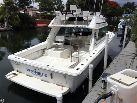 1992 Sea Ray 310 Sport Bridge Sports Fishing Boat