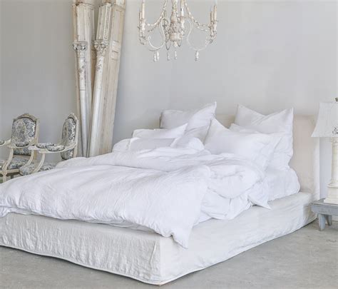 All White And Patterned Bedding Rachel Ashwell Shabby Chic Couture